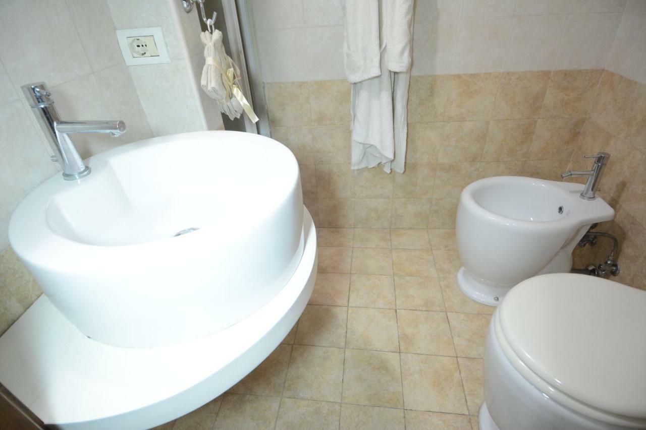 B&B Domus Gaia Lecce Eksteriør billede